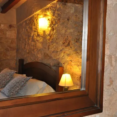 Porreti Farm stay *
